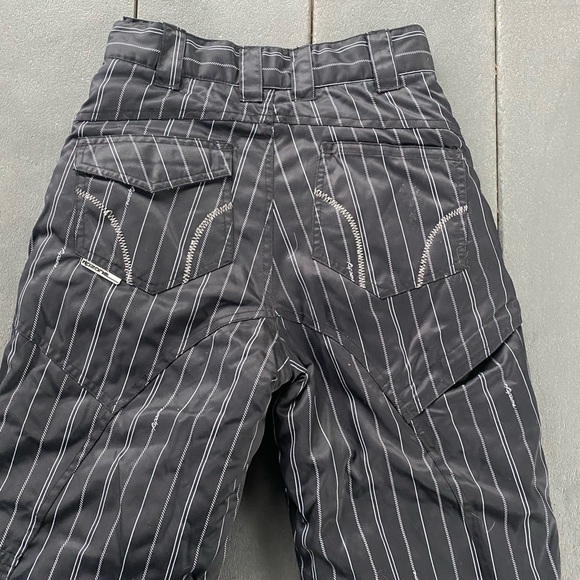 Rip Zone Med Kids Snow Board Pants 26” x 24” - Picture 3 of 10